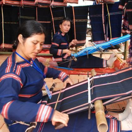 Làng Dệt Thổ Cẩm